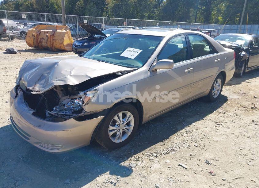 Photo 2 of 2004 Toyota Camry LE V6 (VIN 4T1BF30K74U575510)