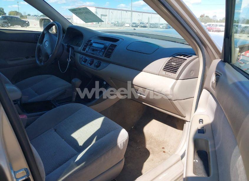 Photo 5 of 2004 Toyota Camry LE V6 (VIN 4T1BF30K74U575510)