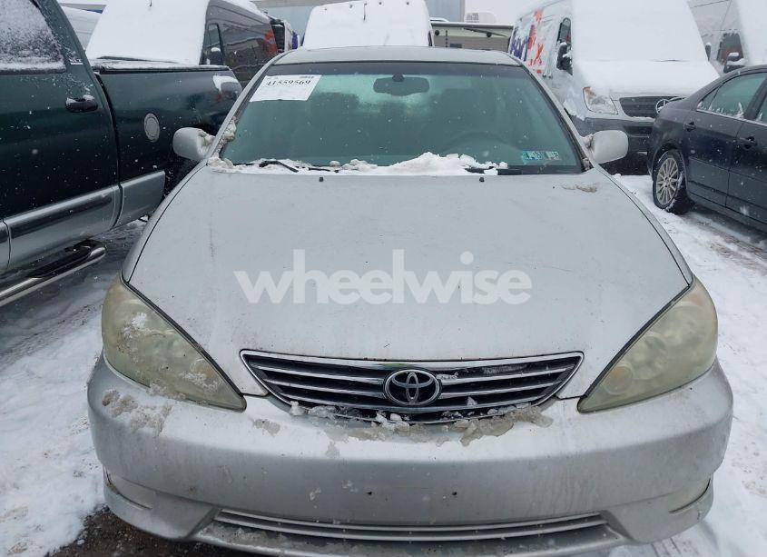 Photo 6 of 2005 Toyota Camry XLE V6 (VIN 4T1BF30K75U084503)