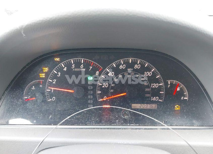 Photo 7 of 2005 Toyota Camry XLE V6 (VIN 4T1BF30K75U084503)