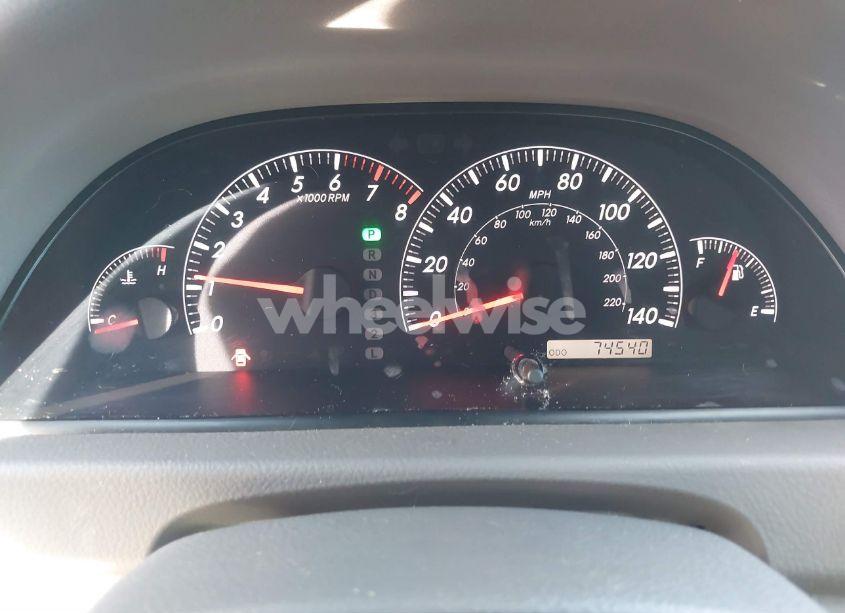 Photo 7 of 2005 Toyota Camry XLE V6 (VIN 4T1BF30K75U606532)