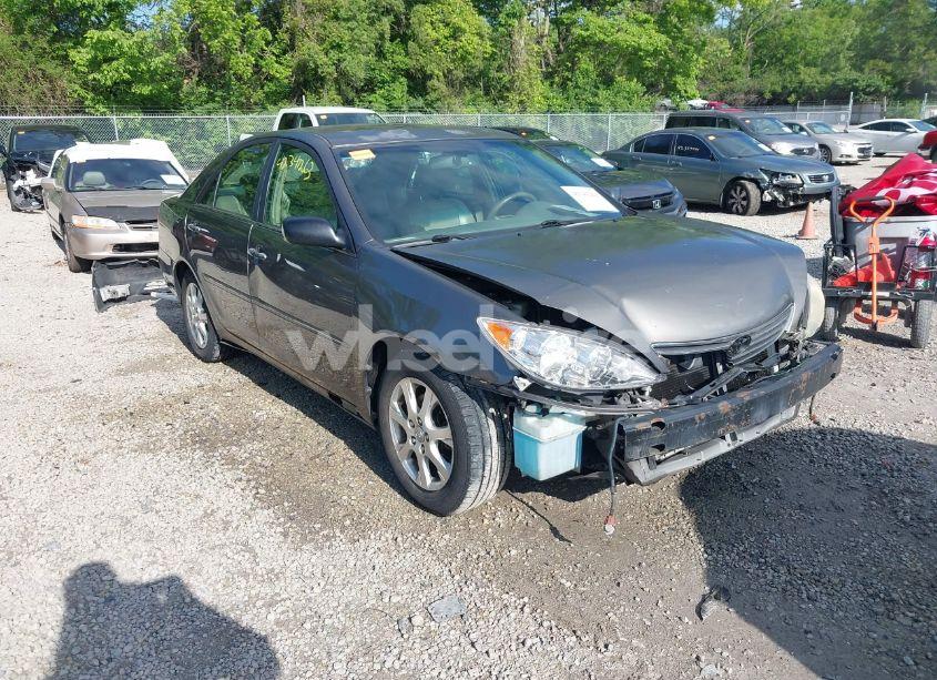 2006 Toyota Camry LE V6/XLE V6 (VIN 4T1BF30K76U627950) main photo