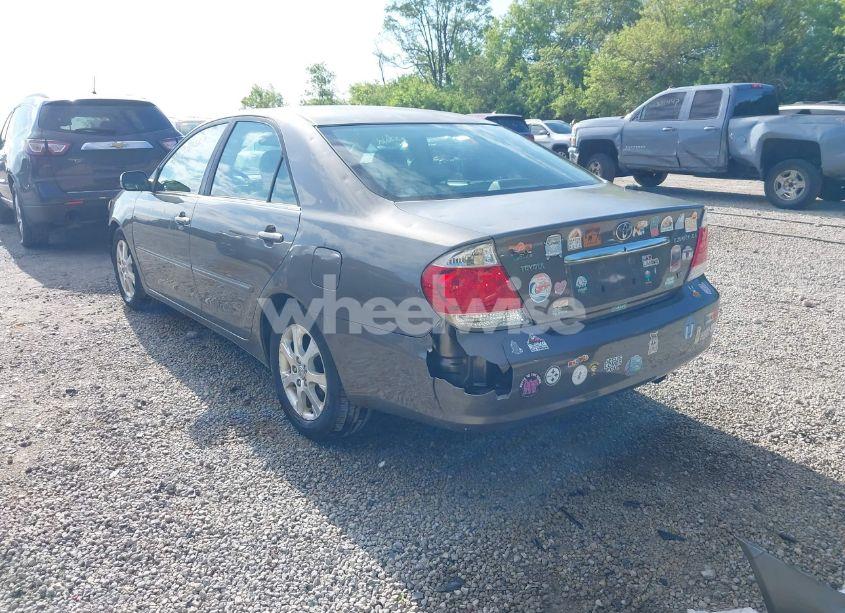 Photo 3 of 2006 Toyota Camry LE V6/XLE V6 (VIN 4T1BF30K76U627950)