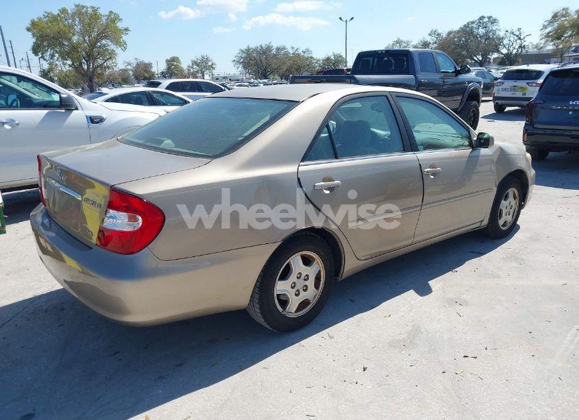 Photo 4 of 2002 Toyota Camry LE V6 (VIN 4T1BF30K82U018974)
