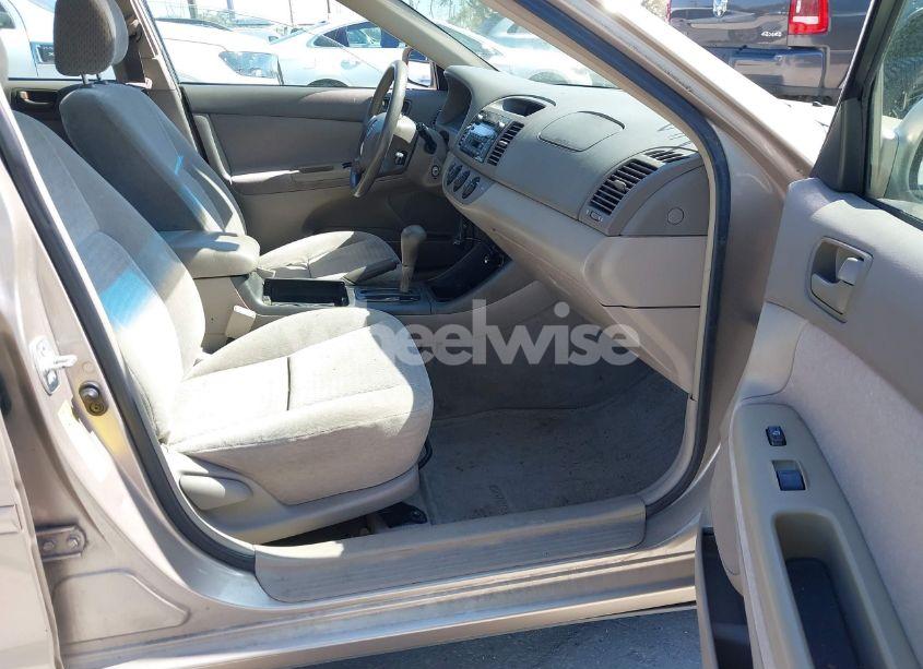 Photo 5 of 2002 Toyota Camry LE V6 (VIN 4T1BF30K82U018974)