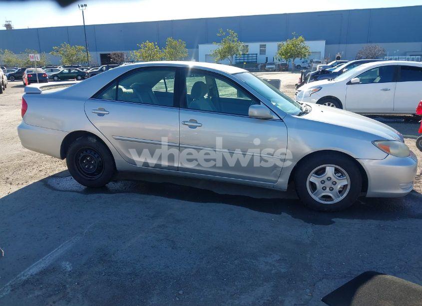 Photo 13 of 2002 Toyota Camry LE V6 (VIN 4T1BF30K82U506516)