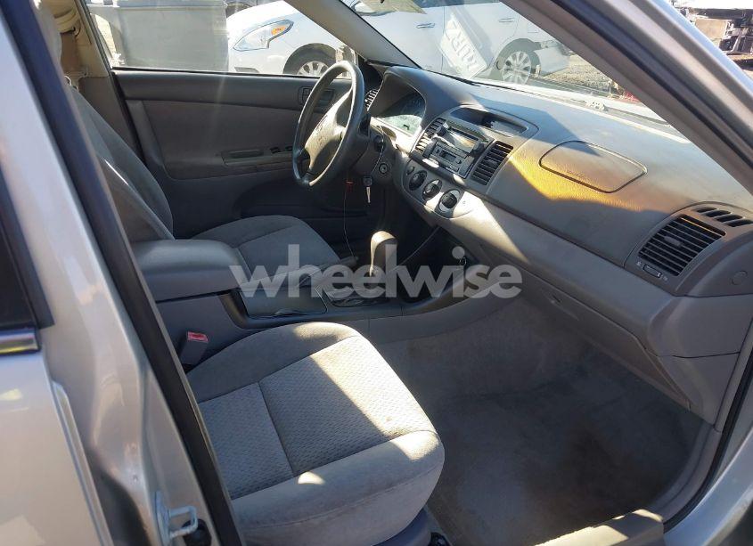 Photo 5 of 2002 Toyota Camry LE V6 (VIN 4T1BF30K82U506516)