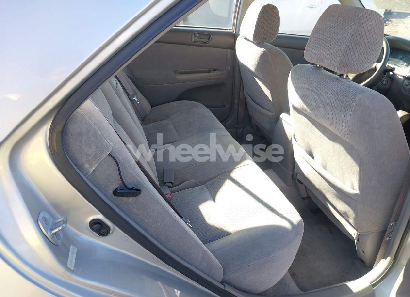 Photo 8 of 2002 Toyota Camry LE V6 (VIN 4T1BF30K82U506516)