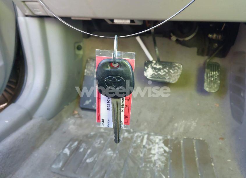 Photo 11 of 2002 Toyota Camry LE V6 (VIN 4T1BF30K82U522991)