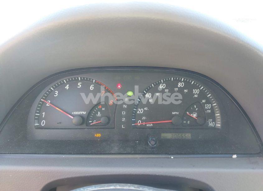Photo 7 of 2002 Toyota Camry LE V6 (VIN 4T1BF30K82U522991)