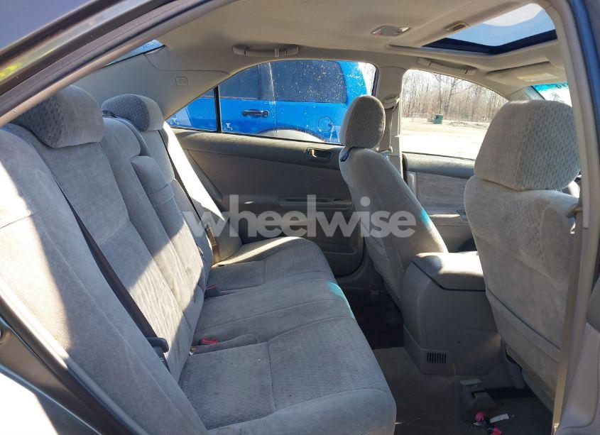 Photo 8 of 2002 Toyota Camry LE V6 (VIN 4T1BF30K82U522991)