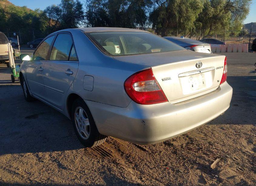 Photo 3 of 2002 Toyota Camry LE V6 (VIN 4T1BF30K82U531416)