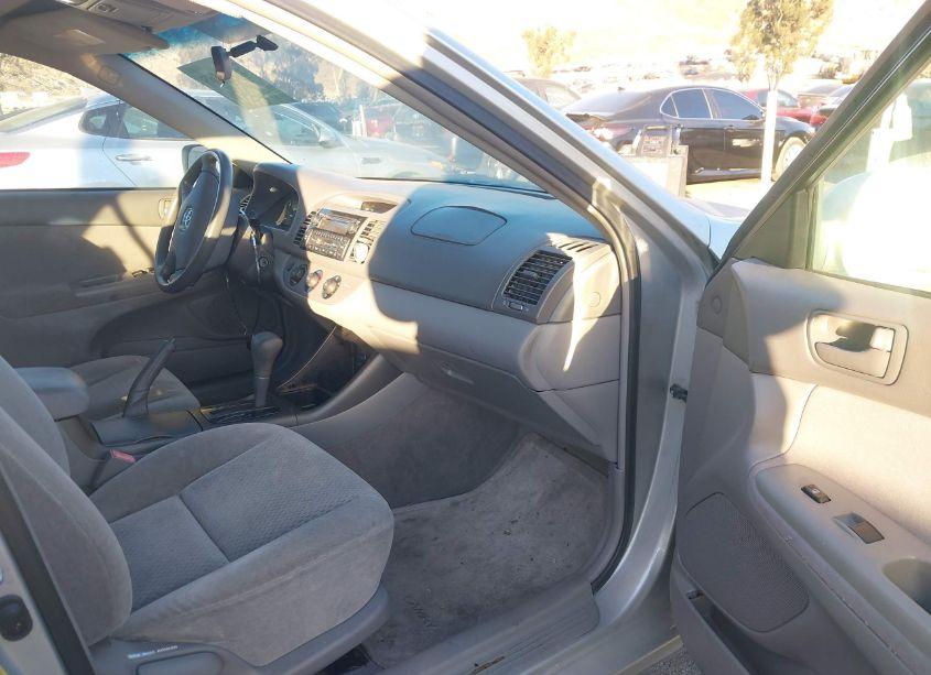 Photo 5 of 2002 Toyota Camry LE V6 (VIN 4T1BF30K82U531416)