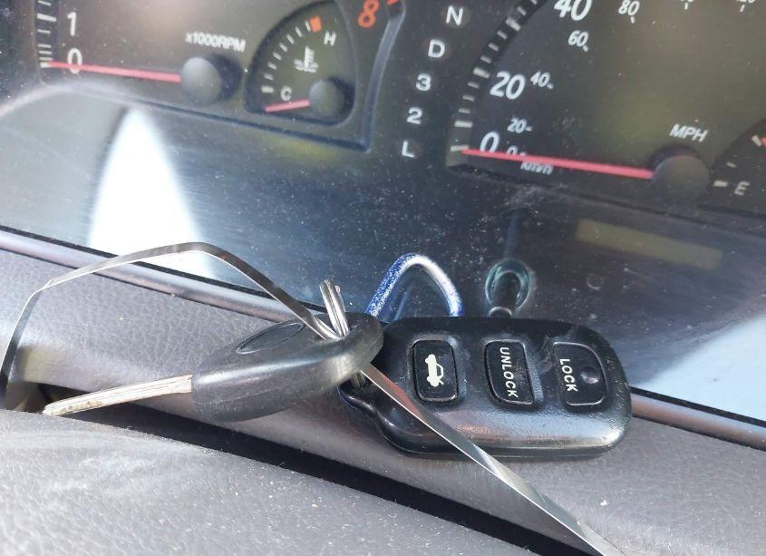 Photo 11 of 2003 Toyota Camry LE V6 (VIN 4T1BF30K83U051779)