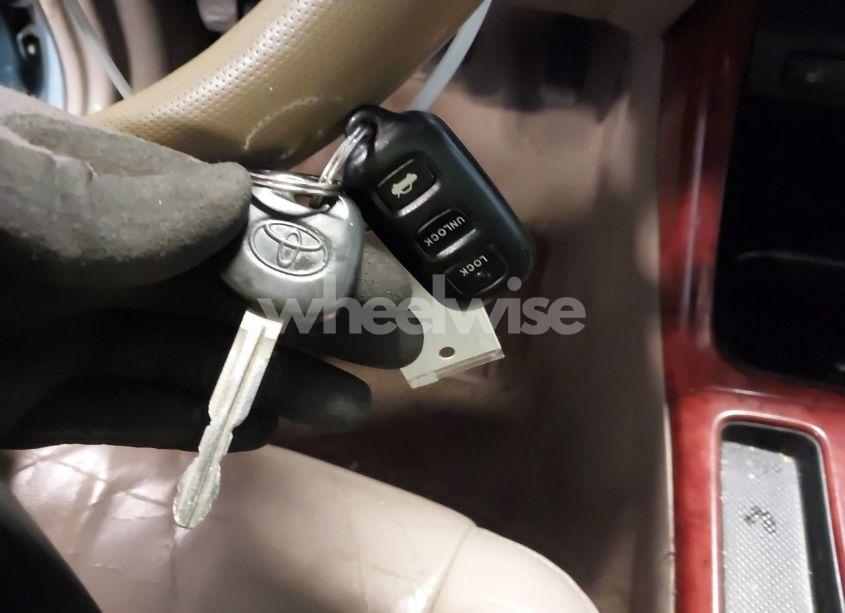 Photo 11 of 2004 Toyota Camry XLE V6 (VIN 4T1BF30K84U571059)