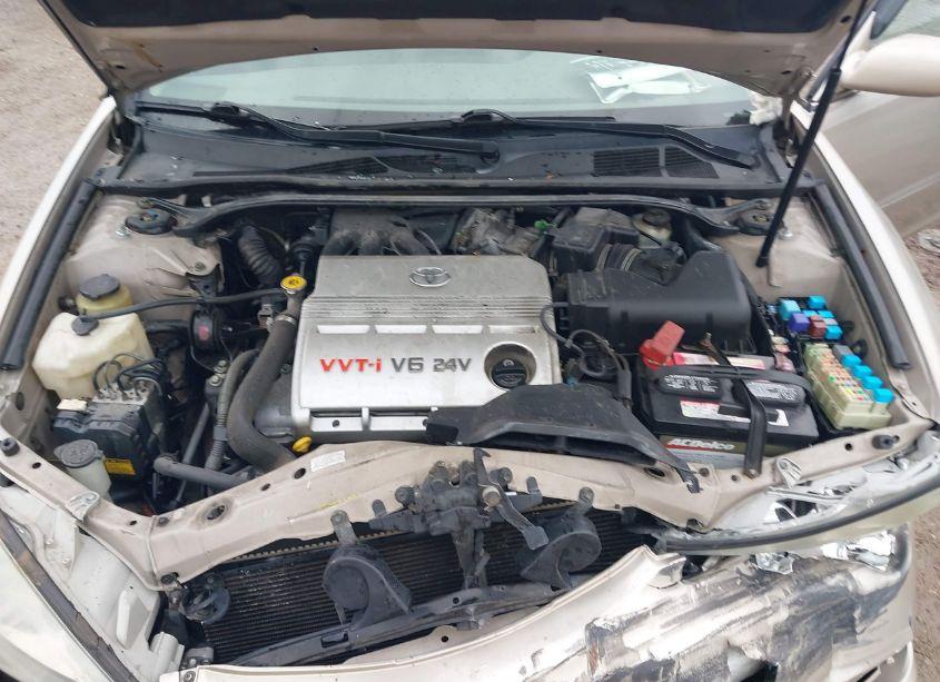 Photo 10 of 2004 Toyota Camry XLE V6 (VIN 4T1BF30K84U586323)