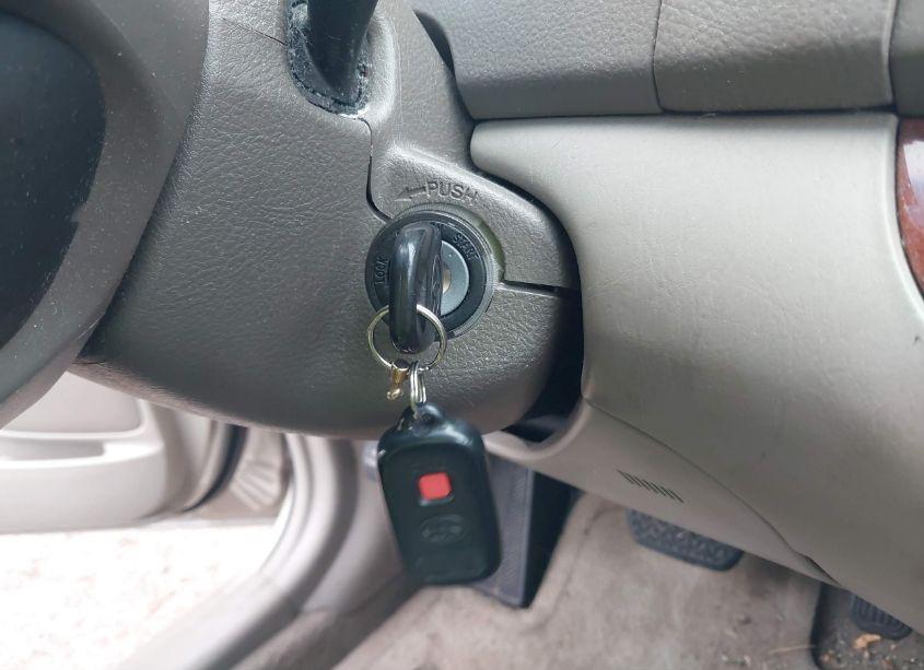 Photo 11 of 2004 Toyota Camry XLE V6 (VIN 4T1BF30K84U586323)