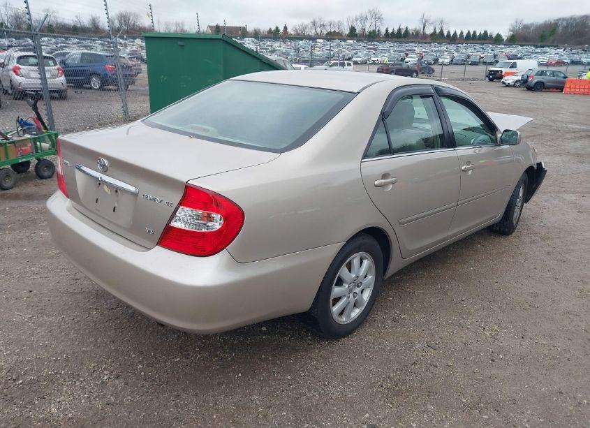 Photo 4 of 2004 Toyota Camry XLE V6 (VIN 4T1BF30K84U586323)