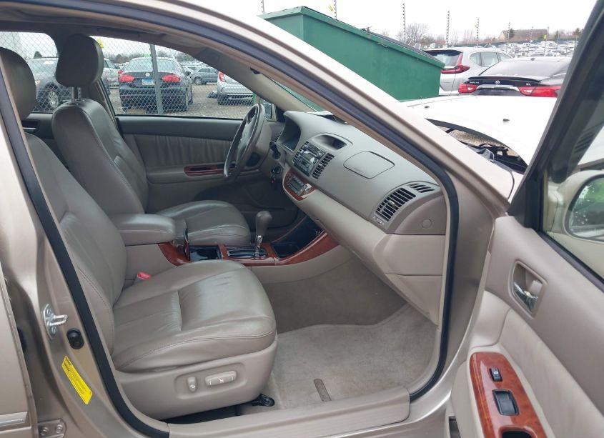 Photo 5 of 2004 Toyota Camry XLE V6 (VIN 4T1BF30K84U586323)