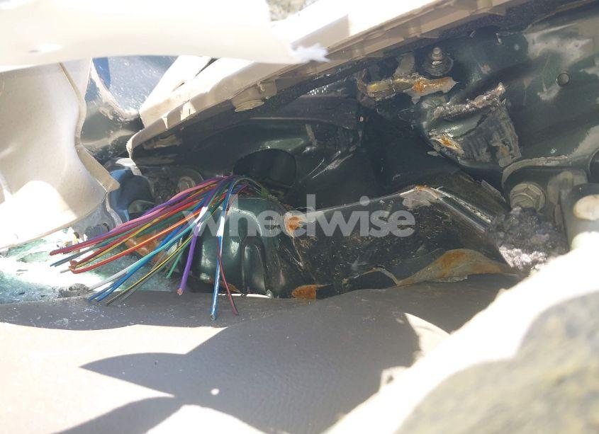 Photo 14 of 2005 Toyota Camry (VIN 4T1BF30K85U095087)