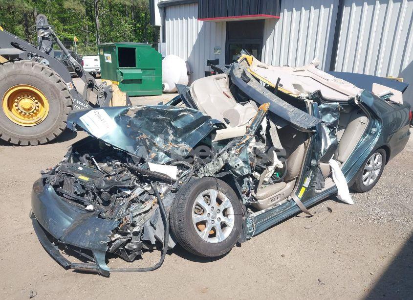 Photo 2 of 2005 Toyota Camry (VIN 4T1BF30K85U095087)