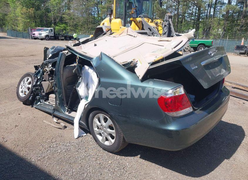 Photo 3 of 2005 Toyota Camry (VIN 4T1BF30K85U095087)