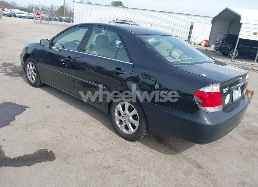 Photo 3 of 2005 Toyota Camry XLE V6 (VIN 4T1BF30K85U108551)