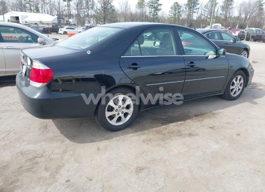 Photo 4 of 2005 Toyota Camry XLE V6 (VIN 4T1BF30K85U108551)