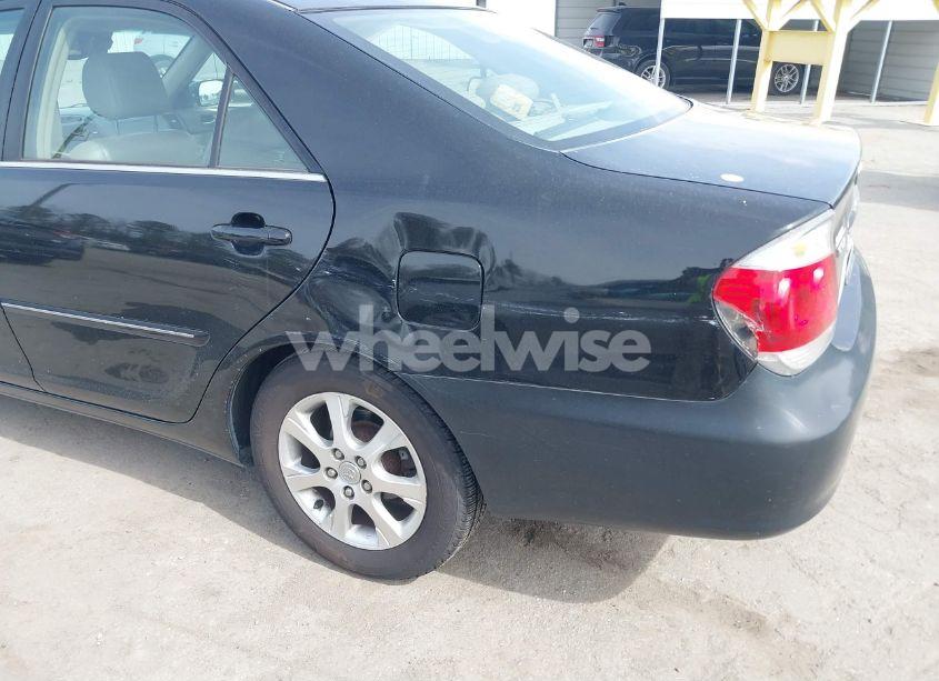 Photo 6 of 2005 Toyota Camry XLE V6 (VIN 4T1BF30K85U108551)