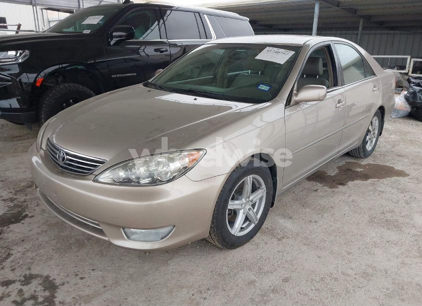 Photo 2 of 2006 Toyota Camry XLE V6 (VIN 4T1BF30K86U628640)
