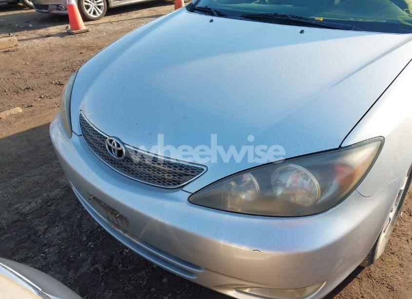 Photo 6 of 2002 Toyota Camry SE V6 (VIN 4T1BF30K92U021298)