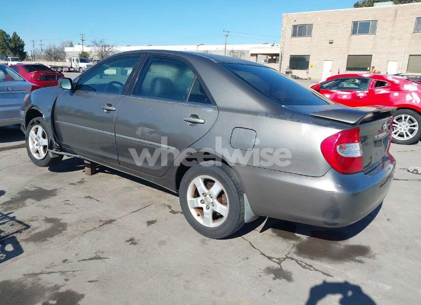 Photo 3 of 2002 Toyota Camry SE V6 (VIN 4T1BF30K92U506010)