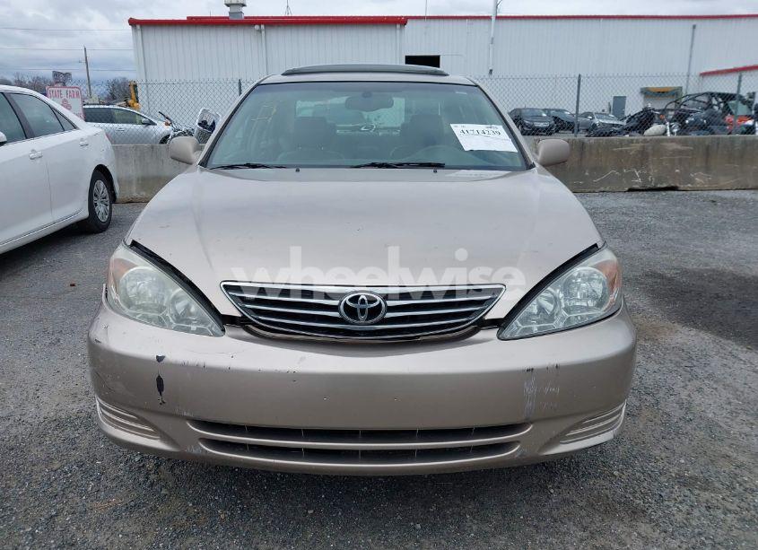Photo 6 of 2002 Toyota Camry LE V6/SE V6/XLE V6 (VIN 4T1BF30K92U537483)