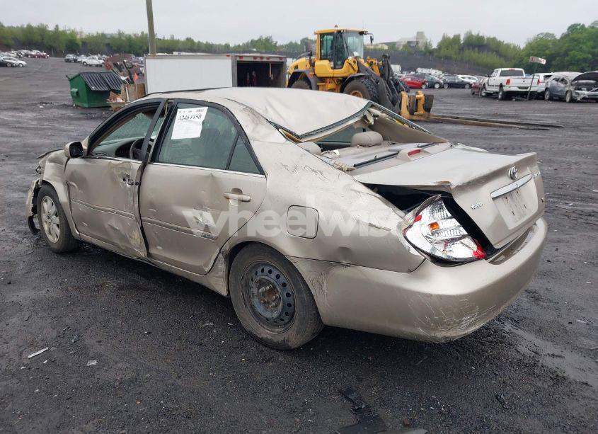 Photo 3 of 2003 Toyota Camry XLE V6 (VIN 4T1BF30K93U058997)
