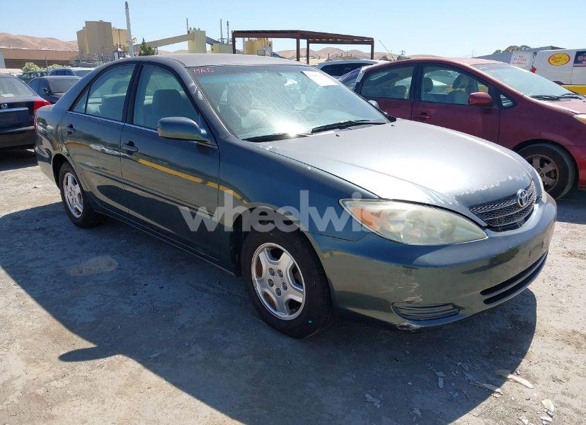 2003 Toyota Camry LE (VIN 4T1BF30K93U554432) main photo