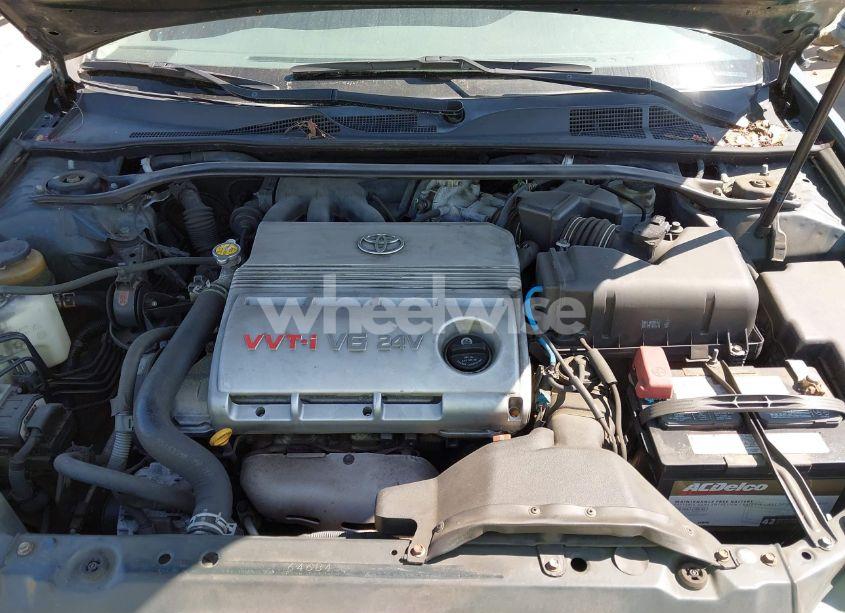 Photo 10 of 2003 Toyota Camry LE (VIN 4T1BF30K93U554432)