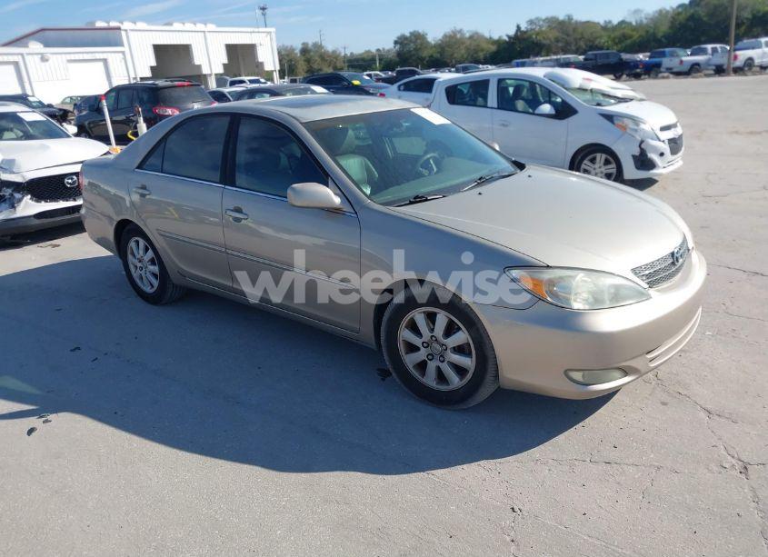 2003 Toyota Camry XLE V6 (VIN 4T1BF30K93U559386) main photo