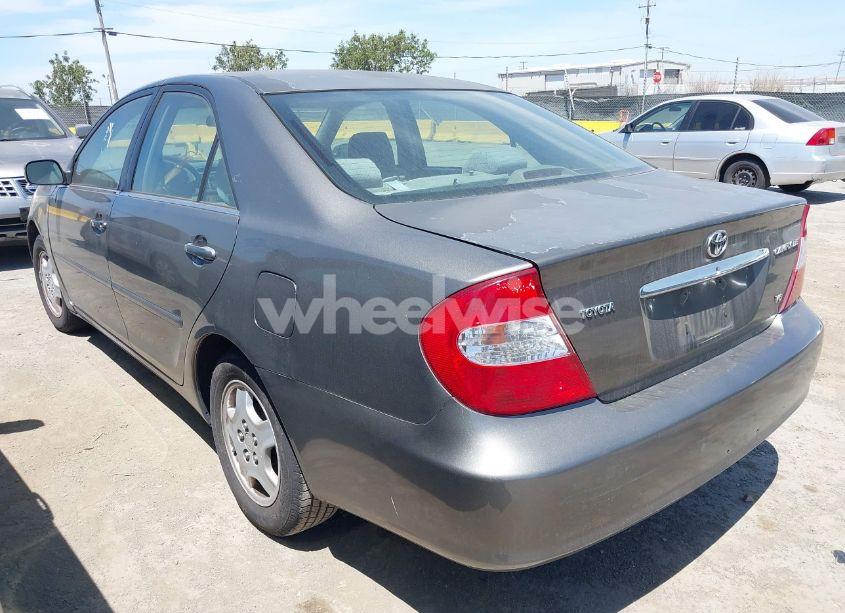 Photo 3 of 2003 Toyota Camry LE V6 (VIN 4T1BF30K93U560764)