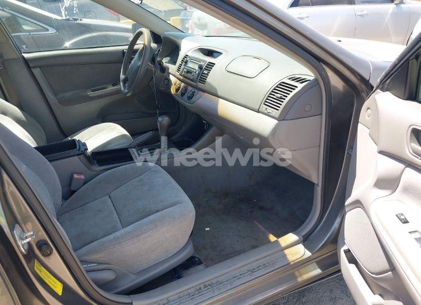 Photo 5 of 2003 Toyota Camry LE V6 (VIN 4T1BF30K93U560764)