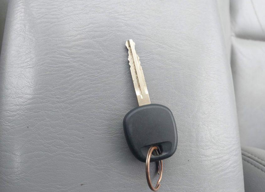 Photo 11 of 2004 Toyota Camry XLE V6 (VIN 4T1BF30K94U580014)