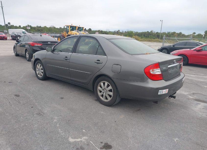 Photo 3 of 2004 Toyota Camry XLE V6 (VIN 4T1BF30K94U580014)