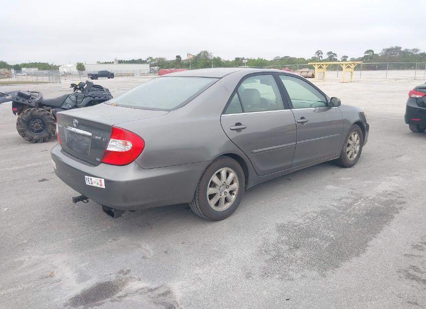 Photo 4 of 2004 Toyota Camry XLE V6 (VIN 4T1BF30K94U580014)