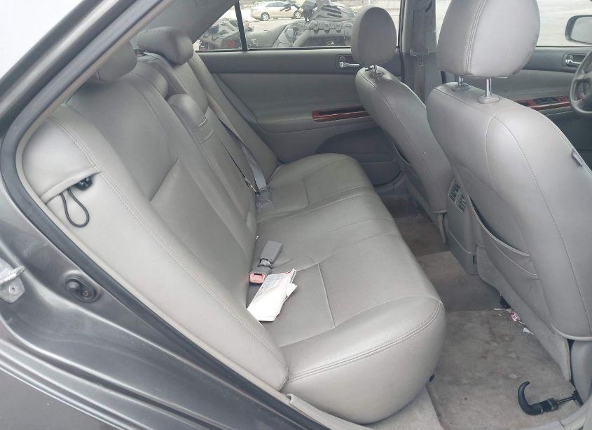 Photo 8 of 2004 Toyota Camry XLE V6 (VIN 4T1BF30K94U580014)