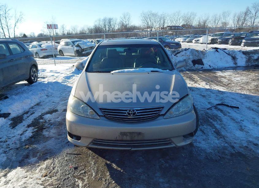 Photo 12 of 2005 Toyota Camry XLE V6 (VIN 4T1BF30K95U605608)