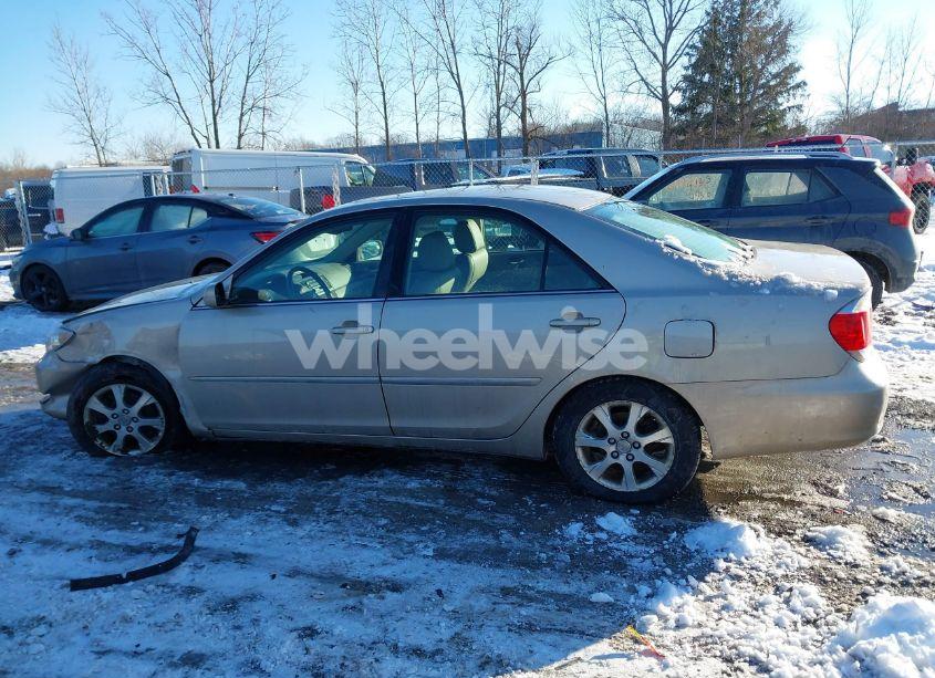 Photo 14 of 2005 Toyota Camry XLE V6 (VIN 4T1BF30K95U605608)
