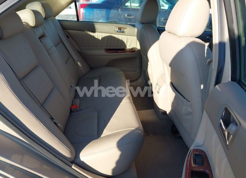 Photo 8 of 2005 Toyota Camry XLE V6 (VIN 4T1BF30K95U605608)