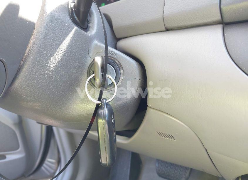 Photo 11 of 2005 Toyota Camry LE V6 (VIN 4T1BF30K95U618763)