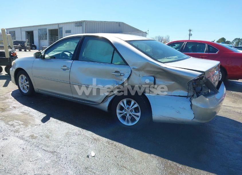 Photo 3 of 2005 Toyota Camry LE V6 (VIN 4T1BF30K95U618763)