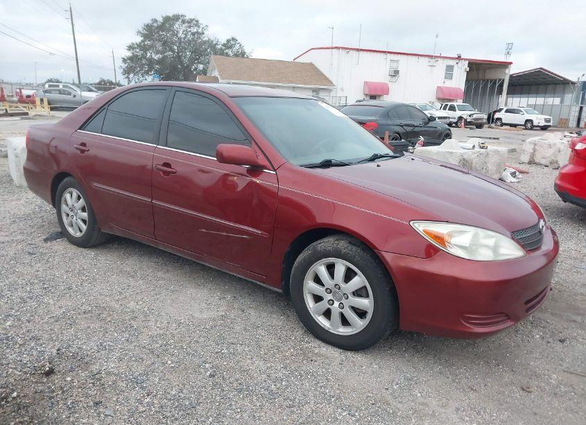 2002 Toyota Camry XLE V6 (VIN 4T1BF30KX2U029295) main photo