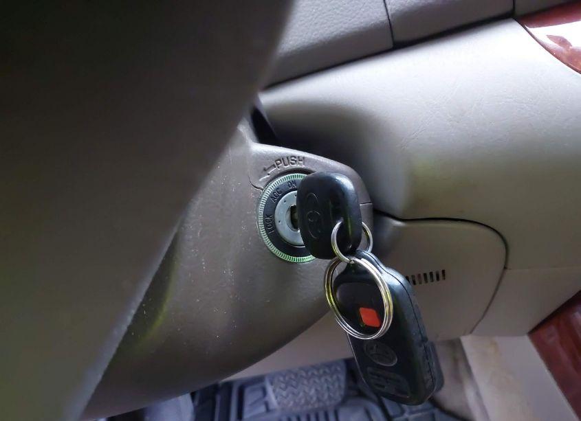 Photo 11 of 2002 Toyota Camry XLE V6 (VIN 4T1BF30KX2U029295)